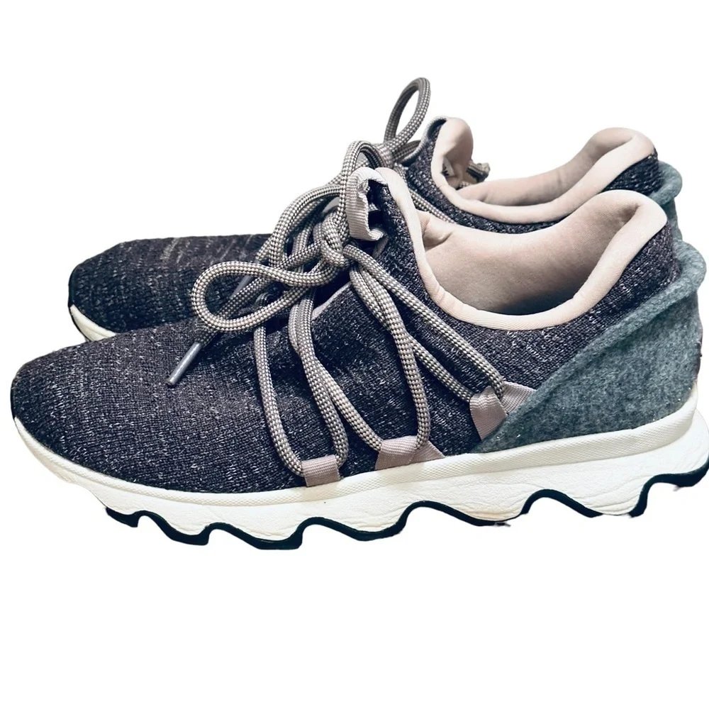 Womens Sorel Sneakers KINETIC Lace Up Low Top Knit Shoes purple Size 8